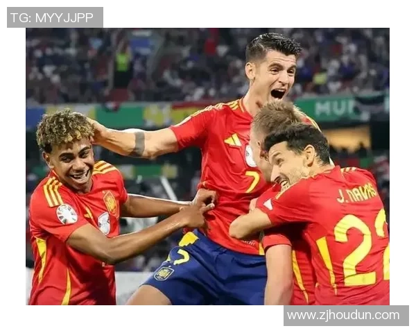 当足球明星邂逅女明星他们的爱情在绿茵场与星光下绽放的故事