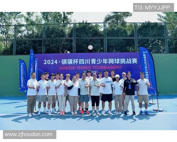 成都网球队以50分领跑大满贯积分榜展现强劲实力